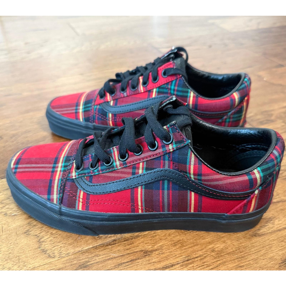 NWOB Vans Old Skool Plaid Mix Sneaker Red Black Canvas Size Mens 7 Womens 8.5